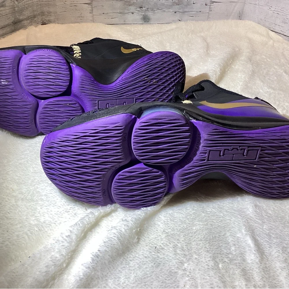 Nike Black and Purple Lebron Witness Basketball Shoes Size 11.5 - Picture 5 of 10